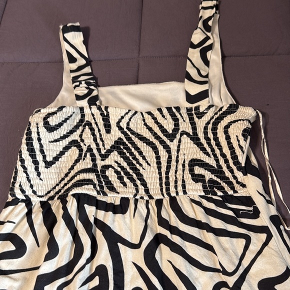 Abstract Pattern Mini Sleeveless Dress - Picture 5 of 7